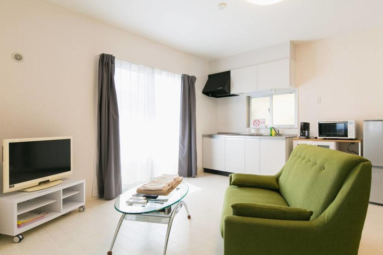 Apartamento Rainbow Terrace Ginowan Exterior foto