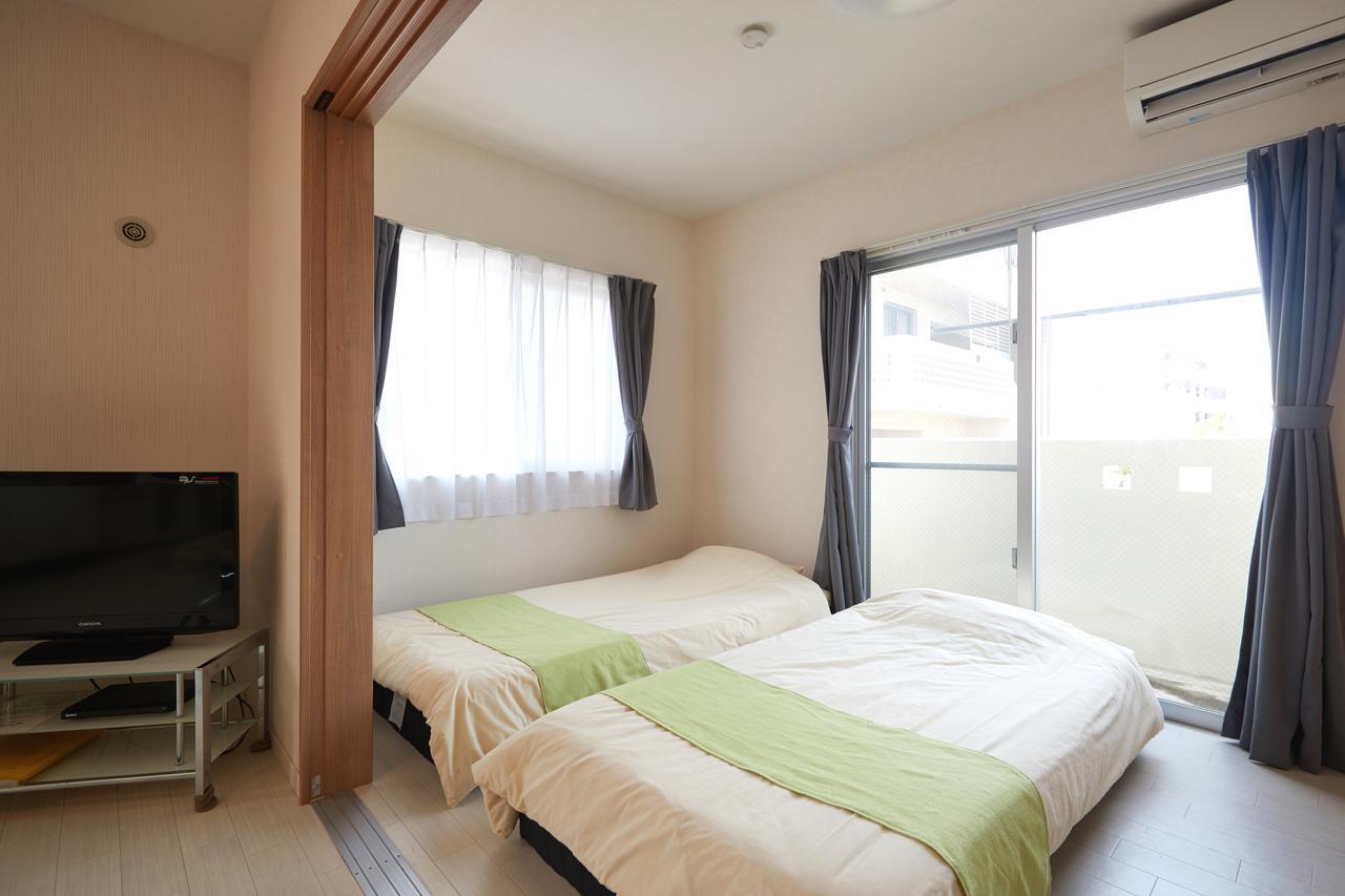 Apartamento Rainbow Terrace Ginowan Exterior foto